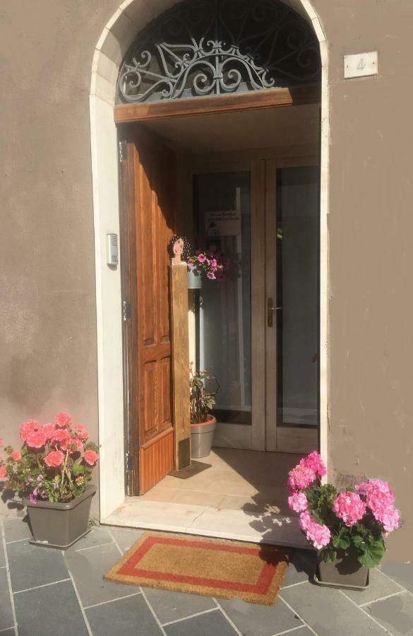 4 In Piazza Bed & Breakfast ซอร์โซ ภายนอก รูปภาพ